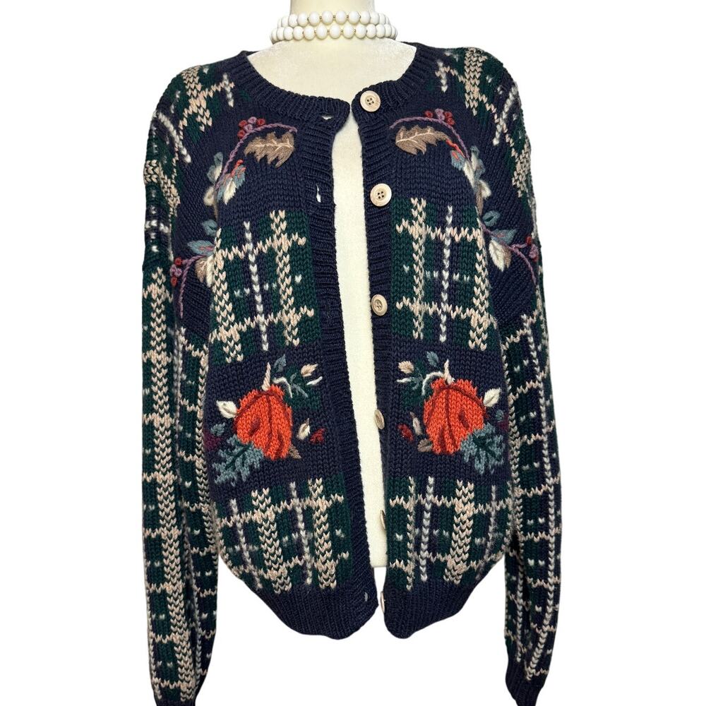 Vintage Fall Hand Embroidered Sweater Size: Medium